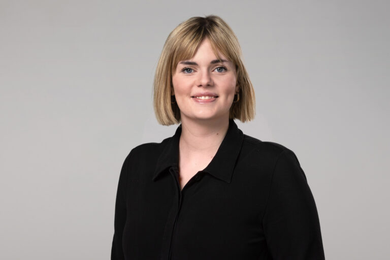 Anna-Tabea Kraeft, lächelnd.