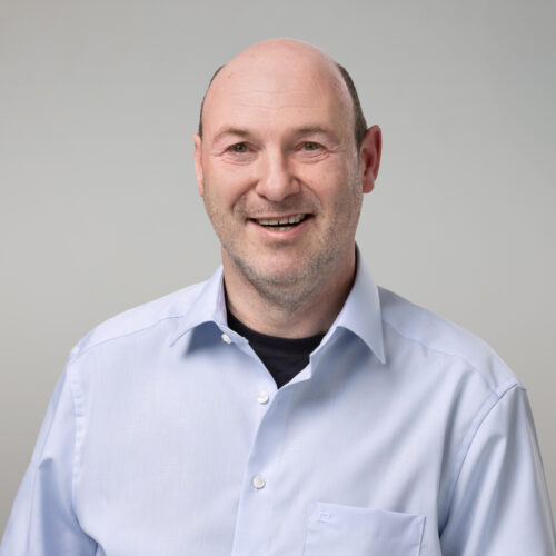 Markus Metell, lächelnd.