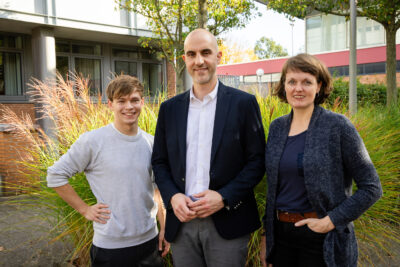 Belit Onay mit Swantje Michaelsen und Timon Dzienus