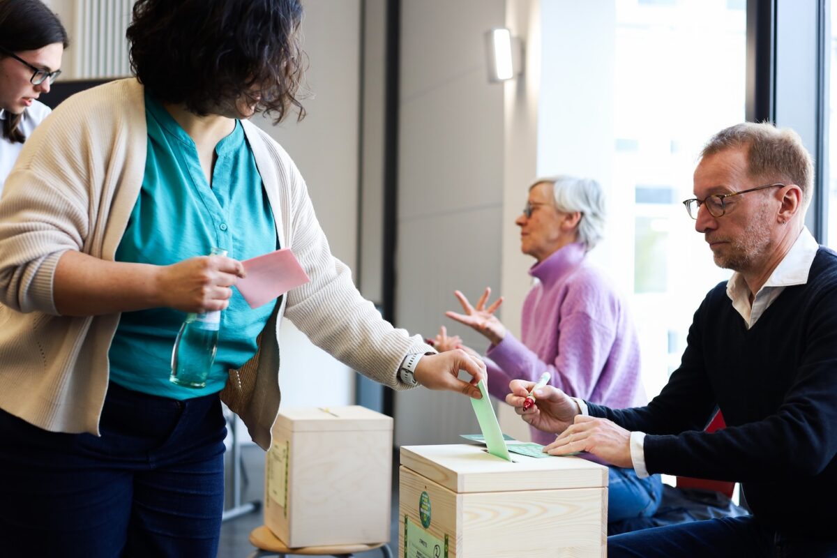 Mitgliederversammlung 11. April, Wahlurne